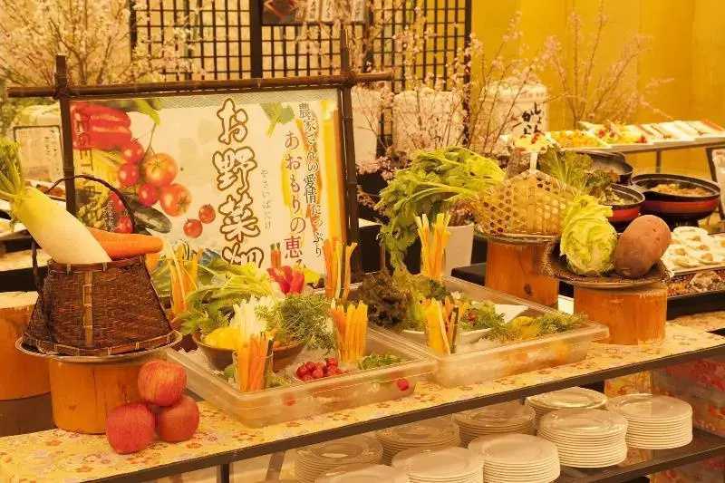 Food & Beverage