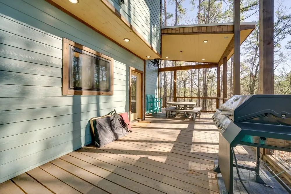 Carson Creek Cabin w/ Hot Tub & Game Loft!