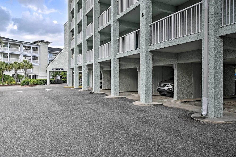 Summerhouse Villas Condo With Resort Amenities!