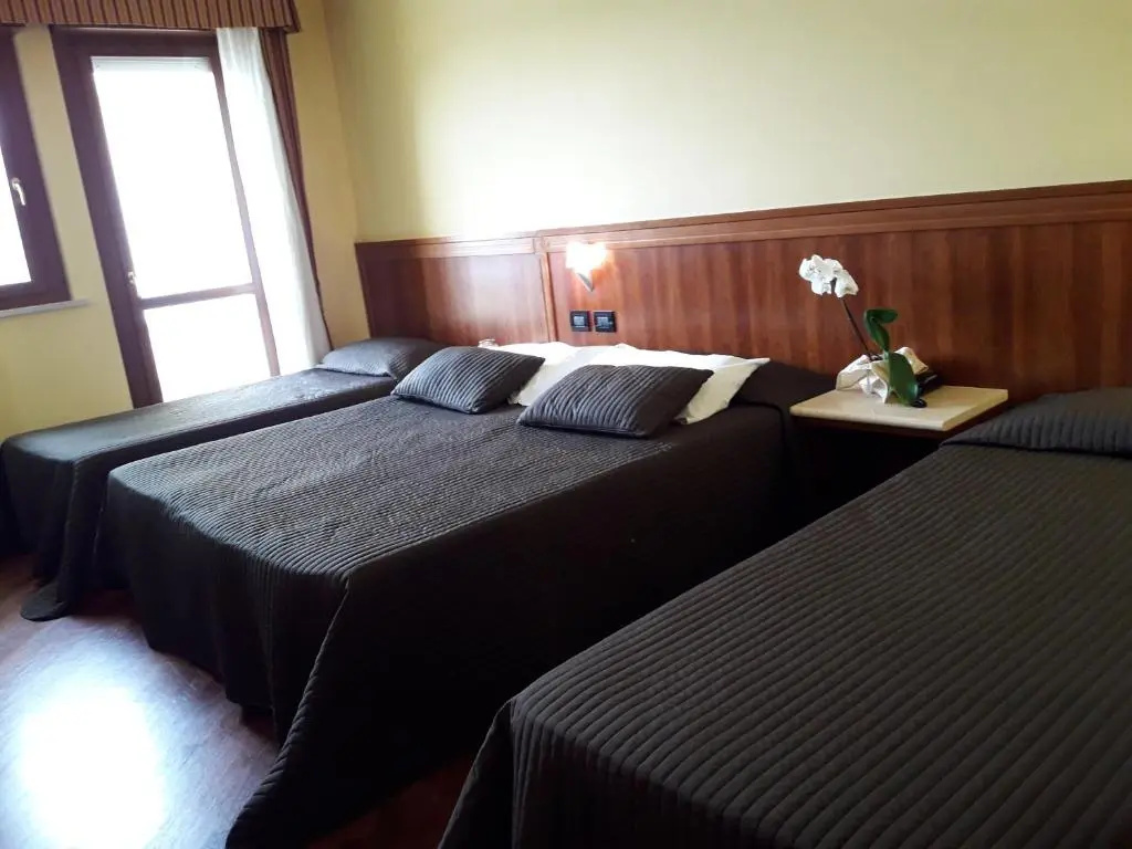 Hotel Ristorante Miralago - Chambres