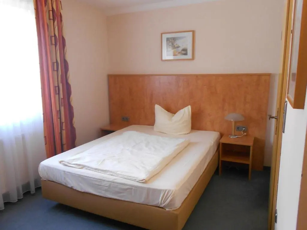 Pension-Apartments Schwalbennest - Chambres