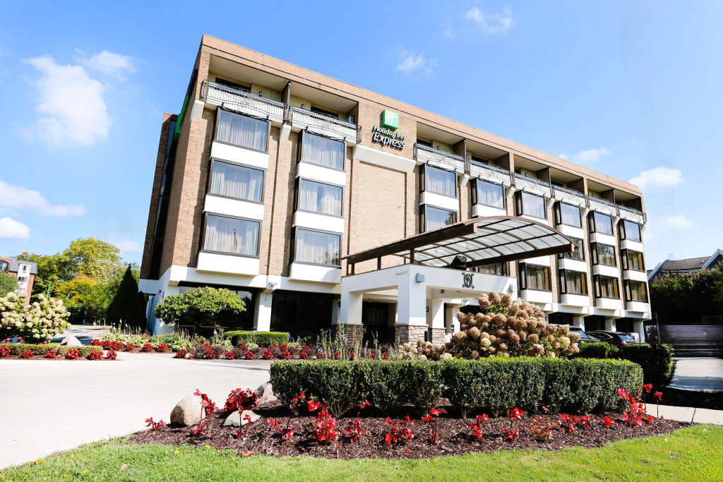 Holiday Inn Express Detroit-Birmingham by IHG