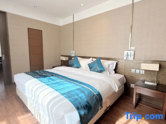 Double Suite (full double bed)