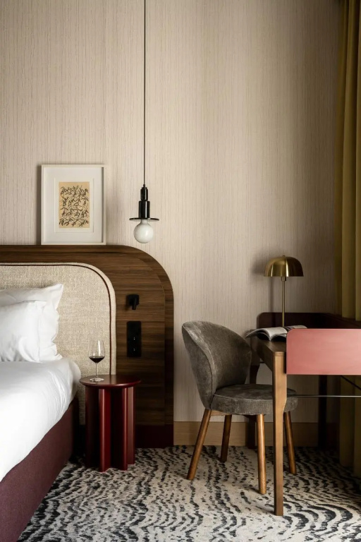 Premium Double room with view (full double bed)
