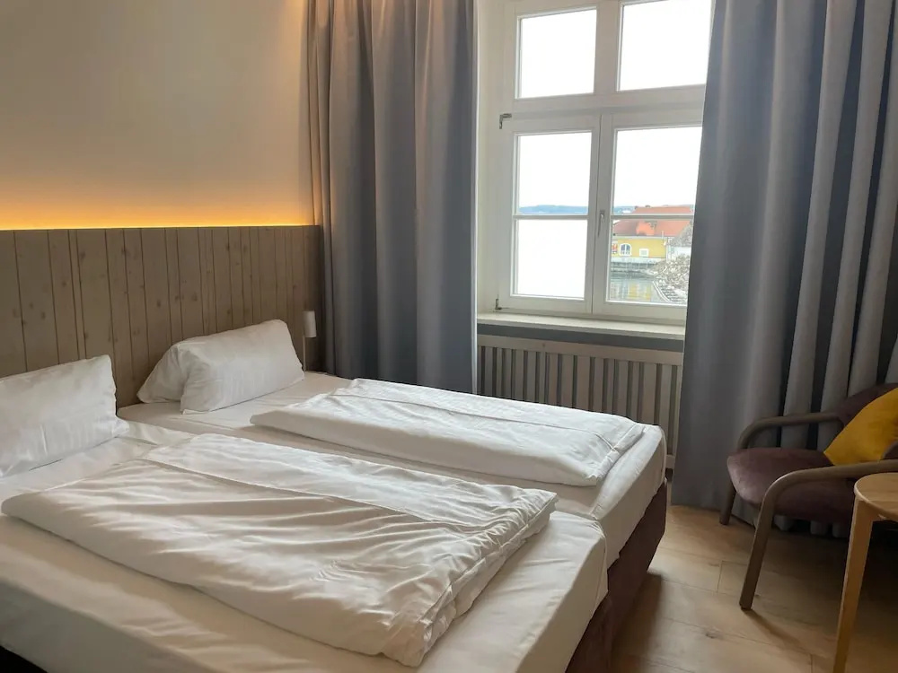 Flair Hotel Zum Schiff - Chambres
