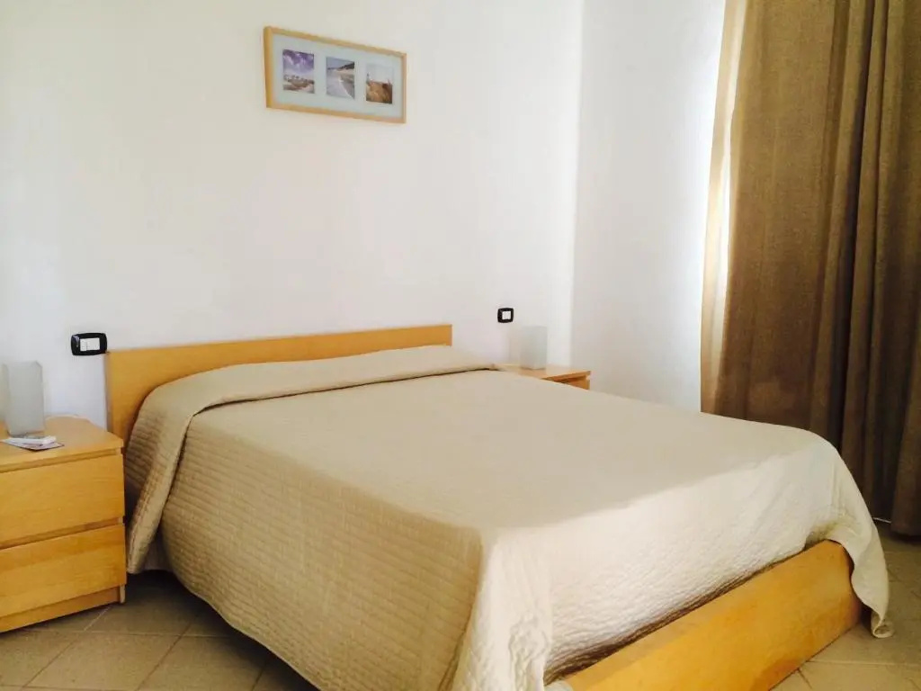 Double Studio (full double bed)