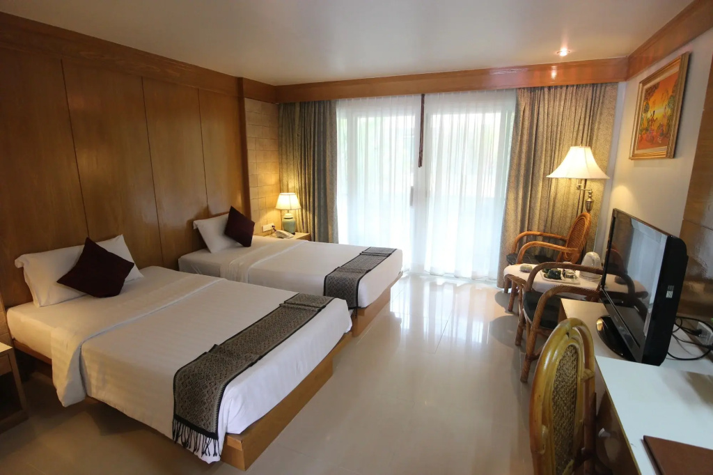 Phi Phi Banyan Villa — 2