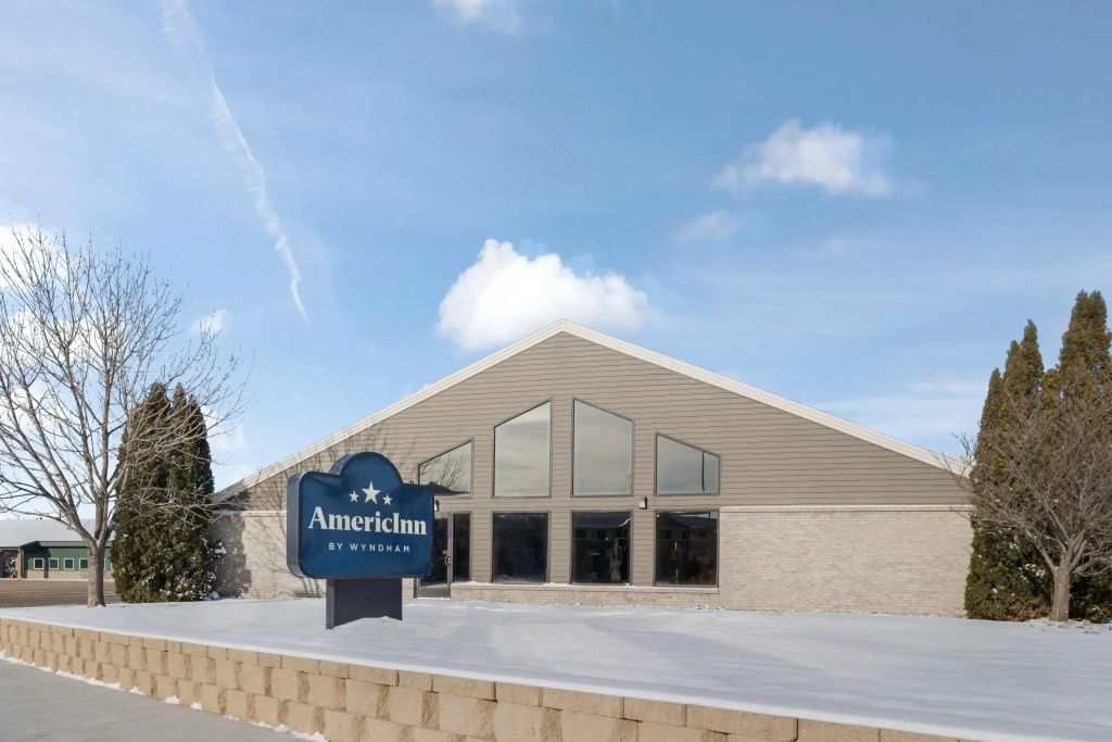 AmericInn by Wyndham Valley City - Conference Center