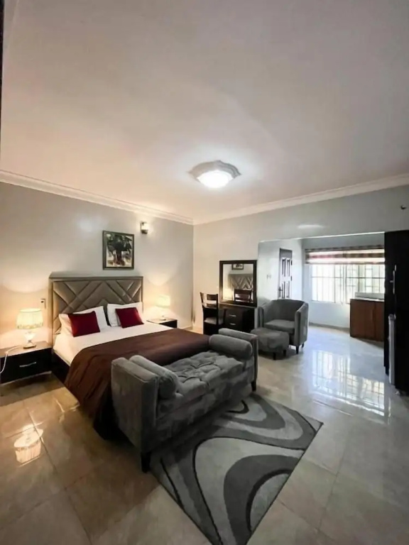 Economy room