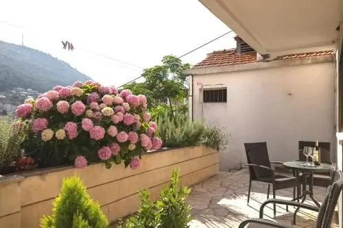Apartments Raguž