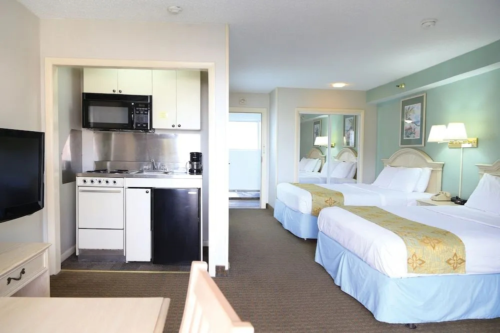 Flagship Oceanfront — 4