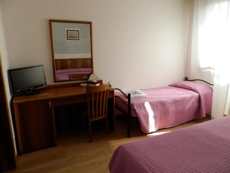 Continental Lovere - Chambres