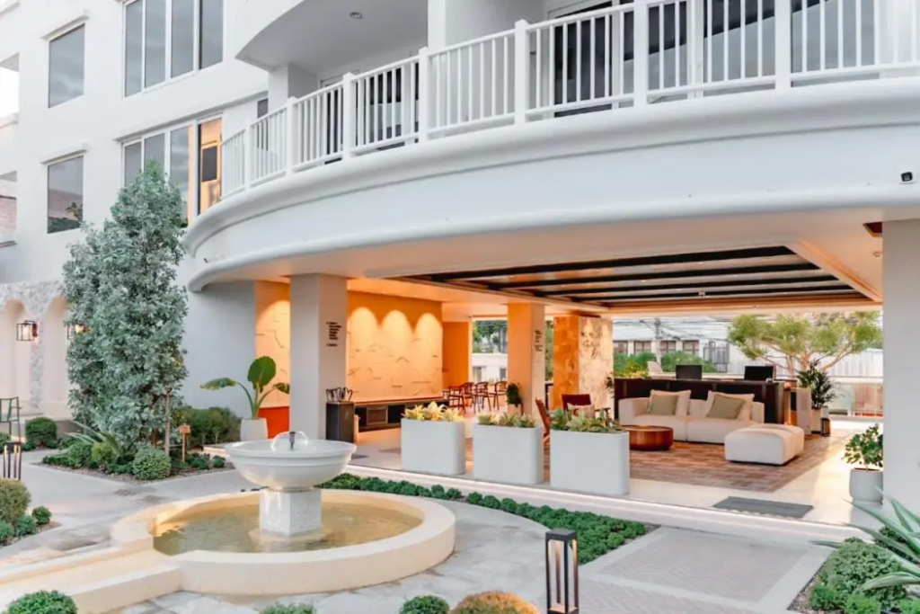 The Delfini Hua Hin