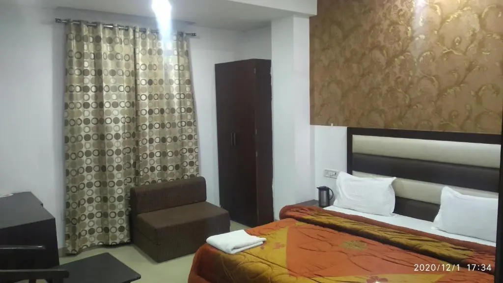 Popular Hotel - Chambres