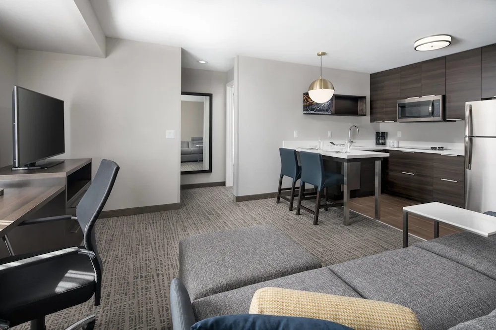 Residence Inn Cleveland Avon at The Emerald Event Center - Chambres