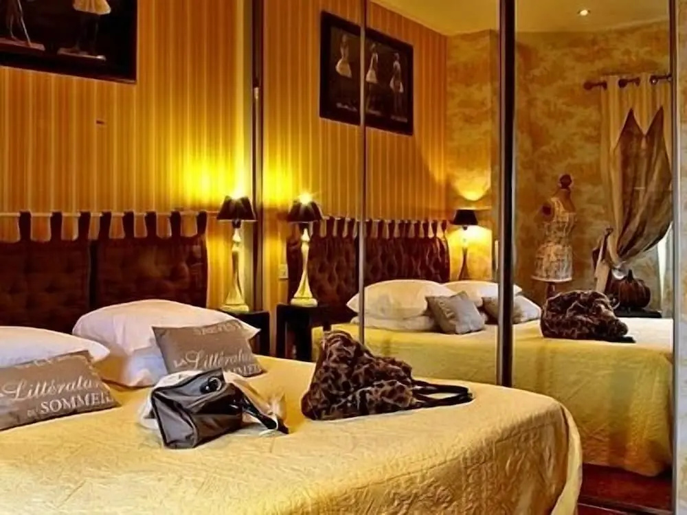 Superior Double room (full double bed)