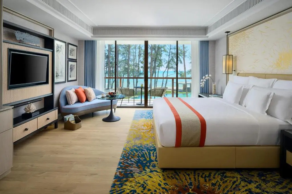 Premium Club Lounge Access Double room with ocean view (full double bed)