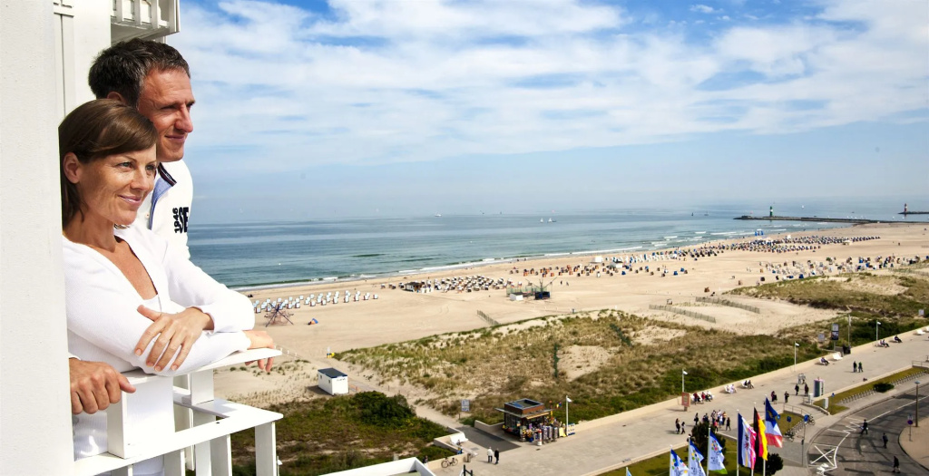 Beach & Waterfront