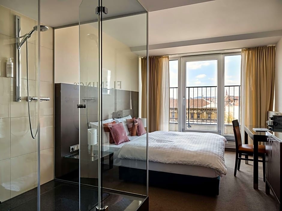Comfort Plus Double room (full double bed)