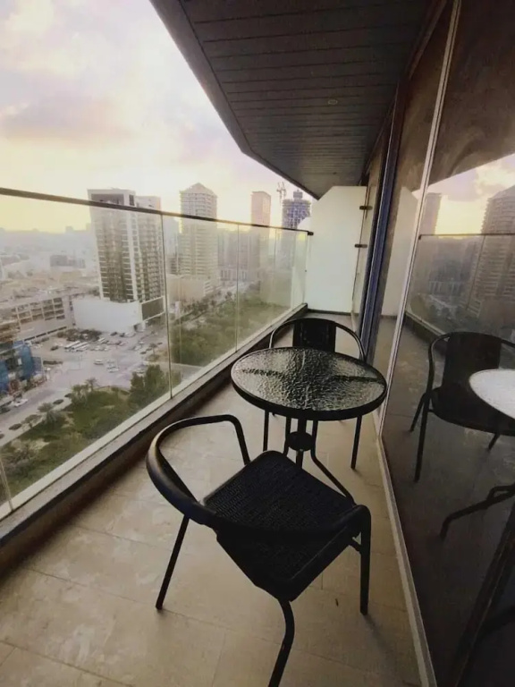 Stunning 1B With Balcony & City View - dubai