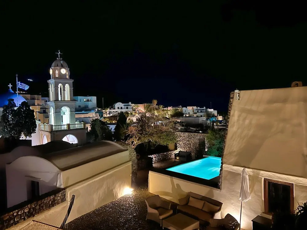 Extravagant Villa in Megalochori
