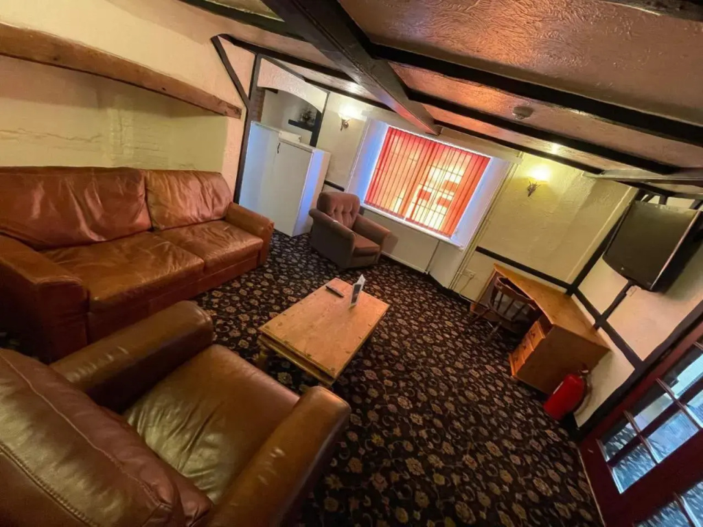 The Horse and Groom