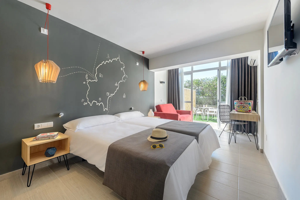 Hotel Vibra Cala Tarida - Chambres