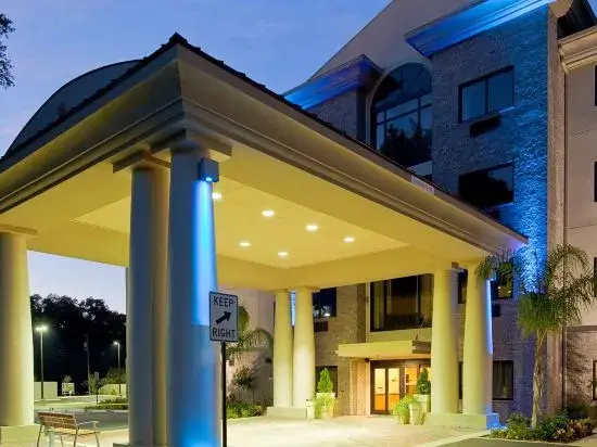 Holiday Inn Express & Suites Pensacola West-Navy Base