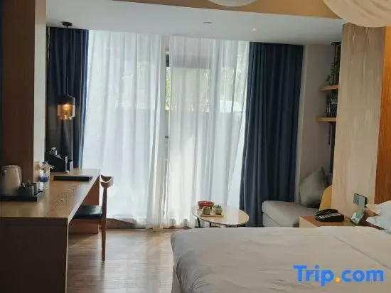 Premier room