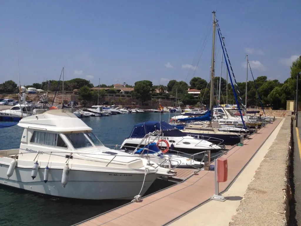 Residencial Marina De Port - Chambres