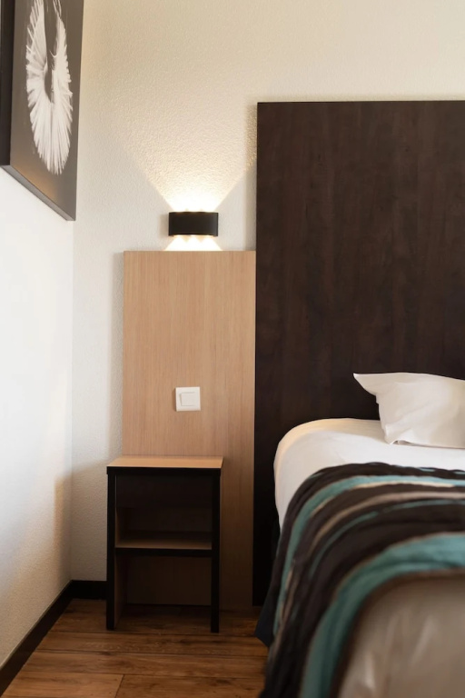 Brit Hotel Confort La Tour Blanche - Chambres