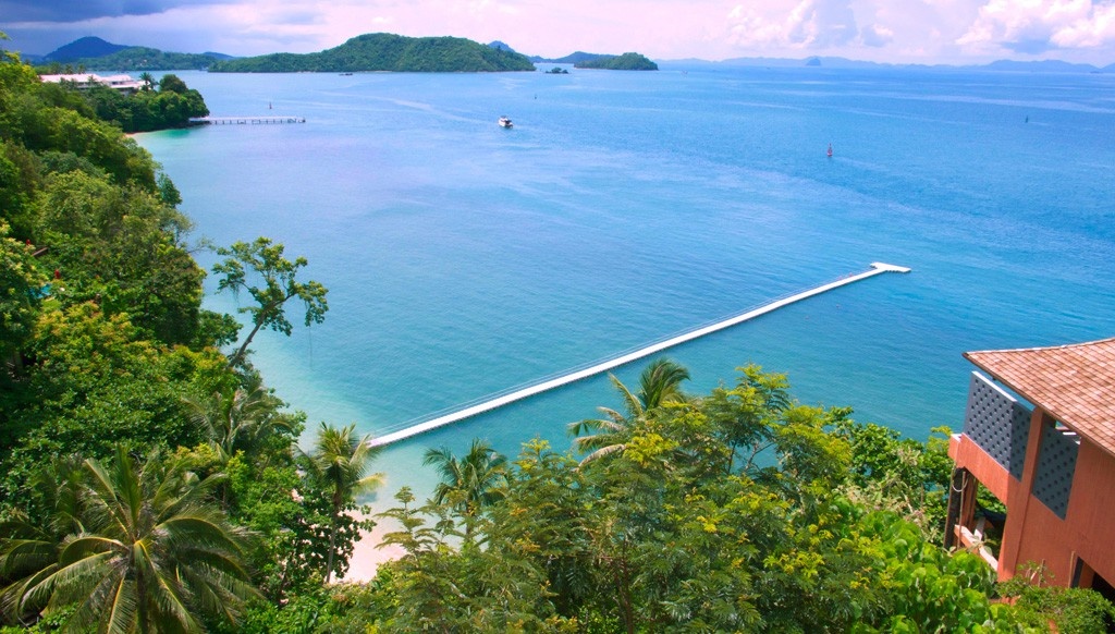 Beach & Waterfront