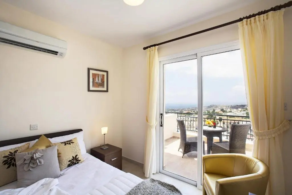 2 Bedrooms Deluxe Cottage