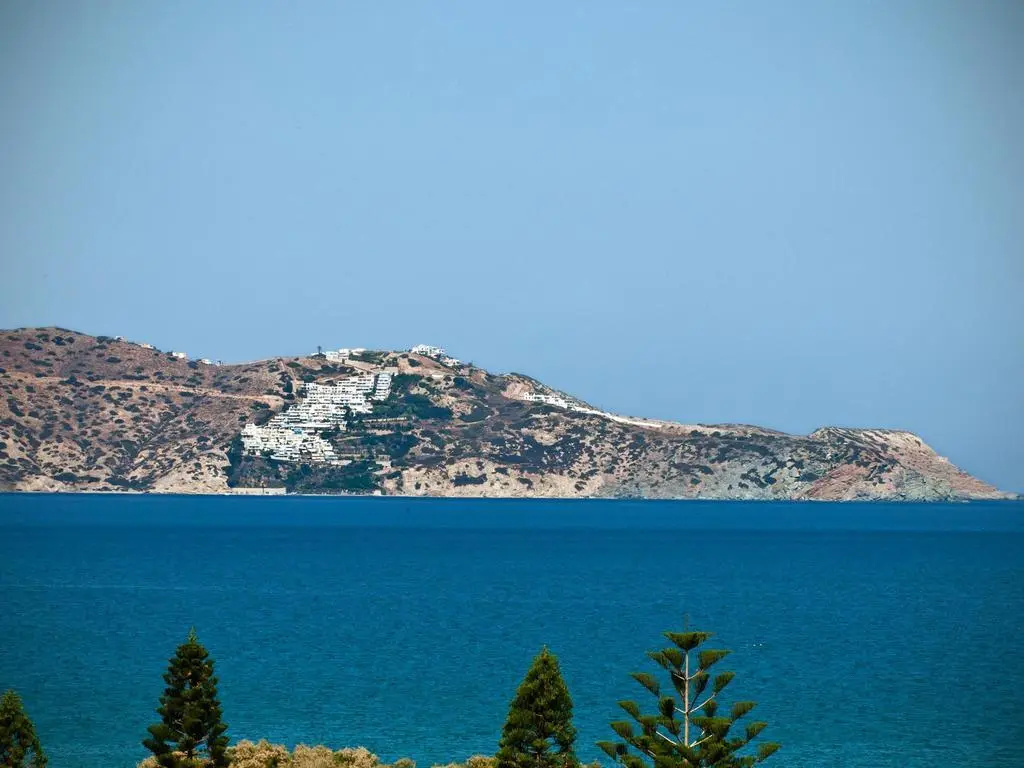 Beach & Waterfront