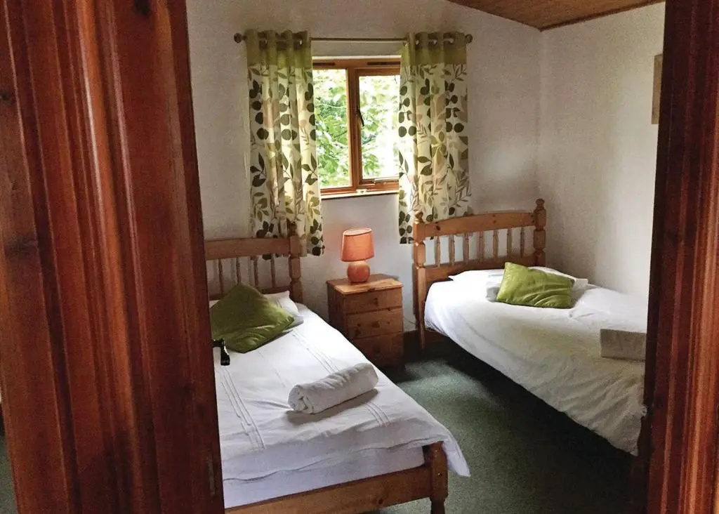 3 Bedrooms Cottage
