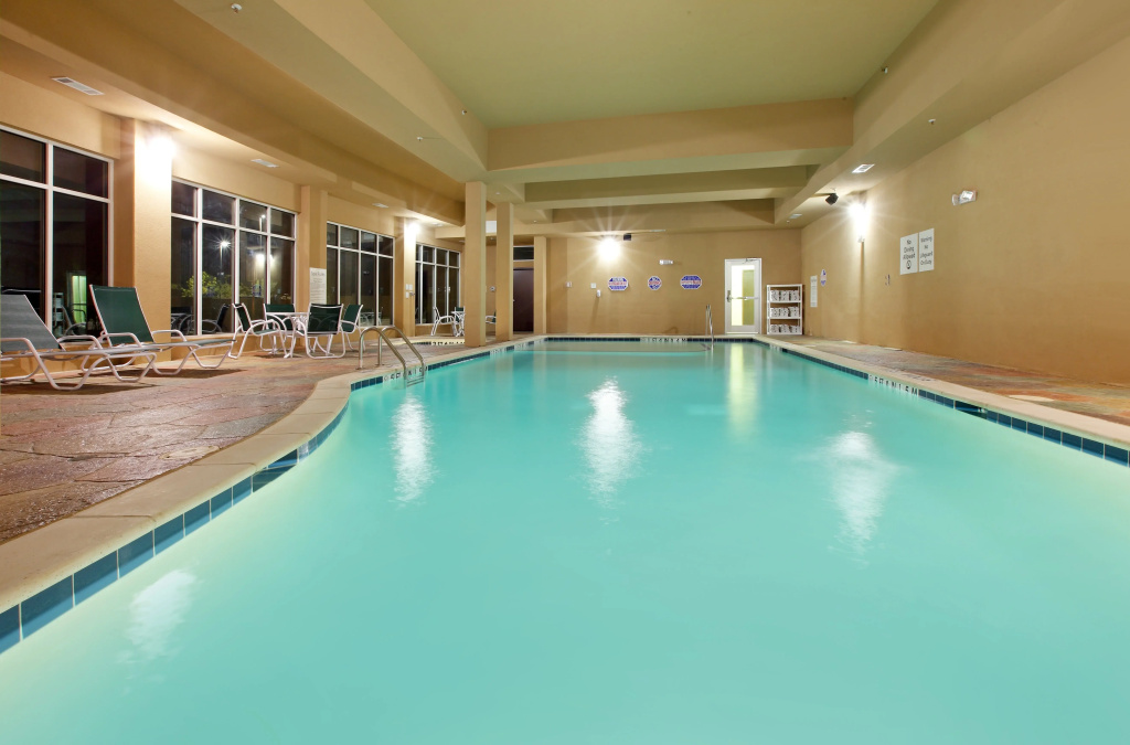 Holiday Inn Garland by IHG - Général