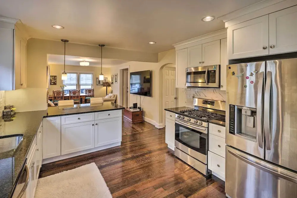 Bridgeport Vacation Rental - Walk to Beach! — фото 2