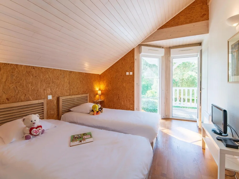 Voir la photo 2 — Villa for 6 People With Swimming Pool