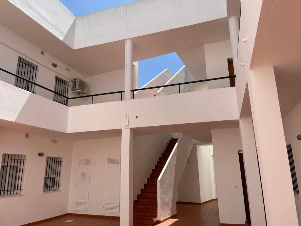 Apartamento nuevo junto a la playa, en centro Conil, con Aire Ac y WIFI