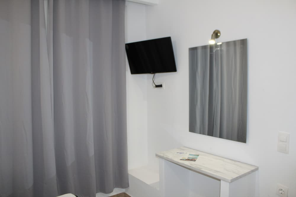 Zeus Hotel 2 * Zeus Hotel 2 *