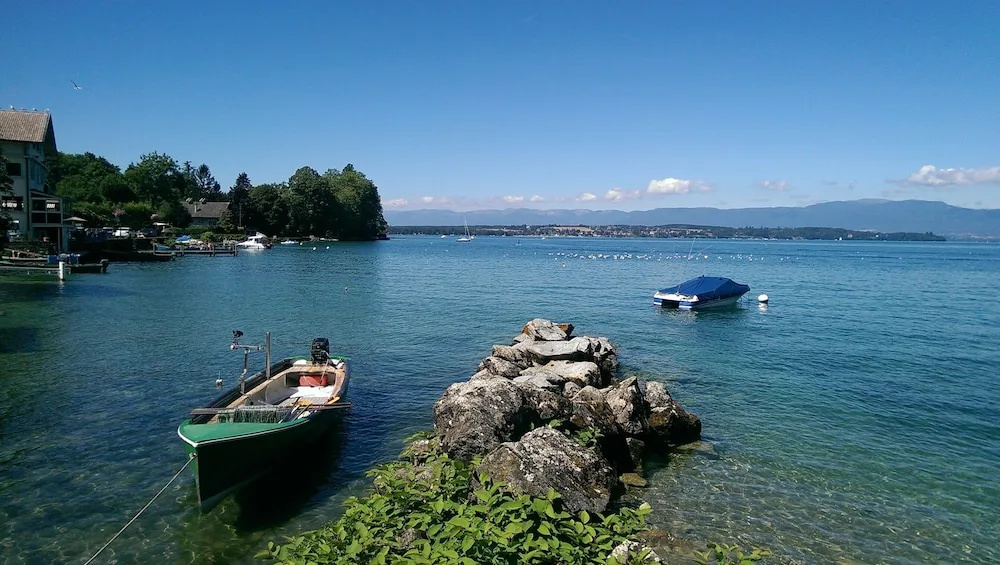 Beach & Waterfront