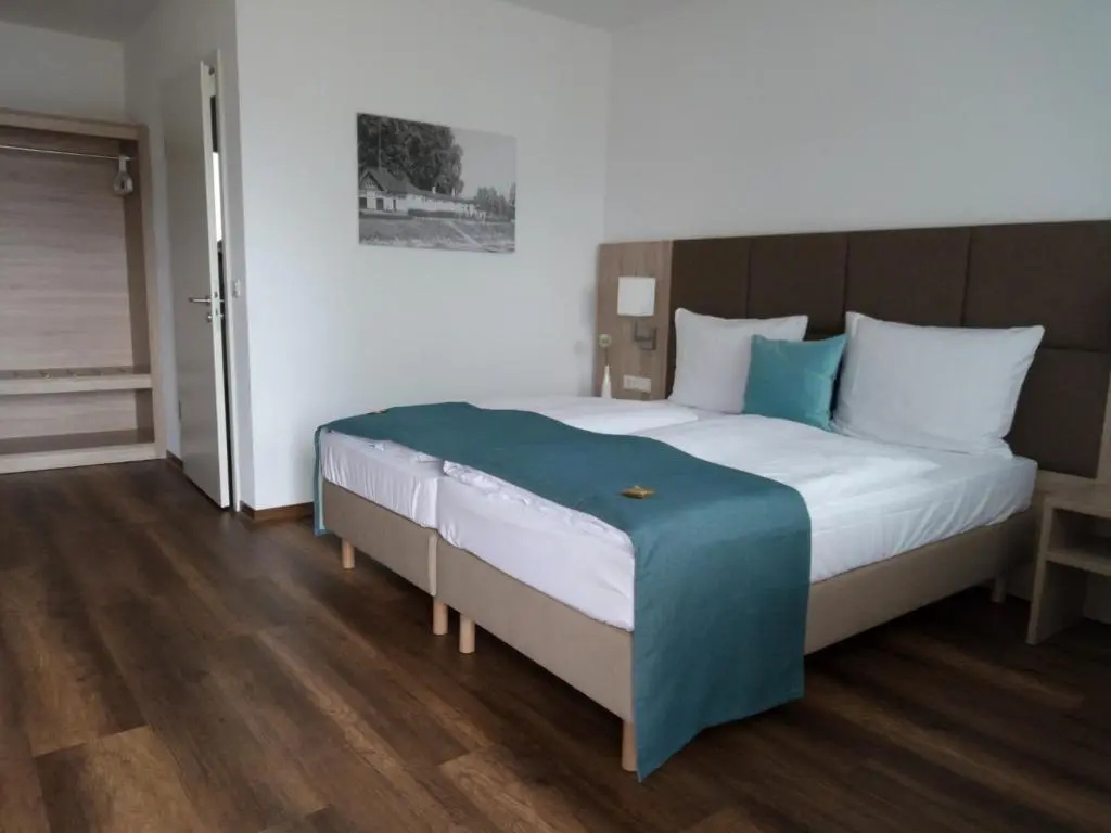 Standard Double room (full double bed)