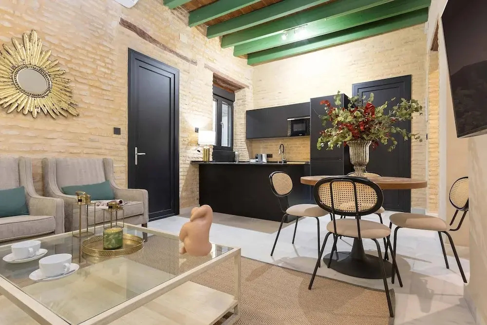 Genteel Home Acetres