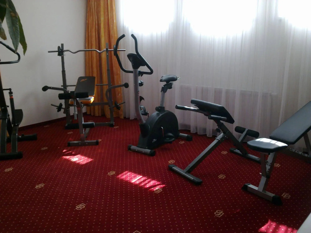 EB Hotel Garni - фото 10