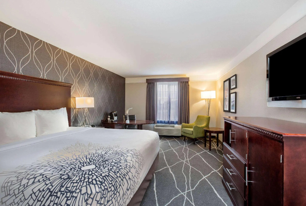 Fairfield by Marriott Inn & Suites Fresno River Park - Chambres