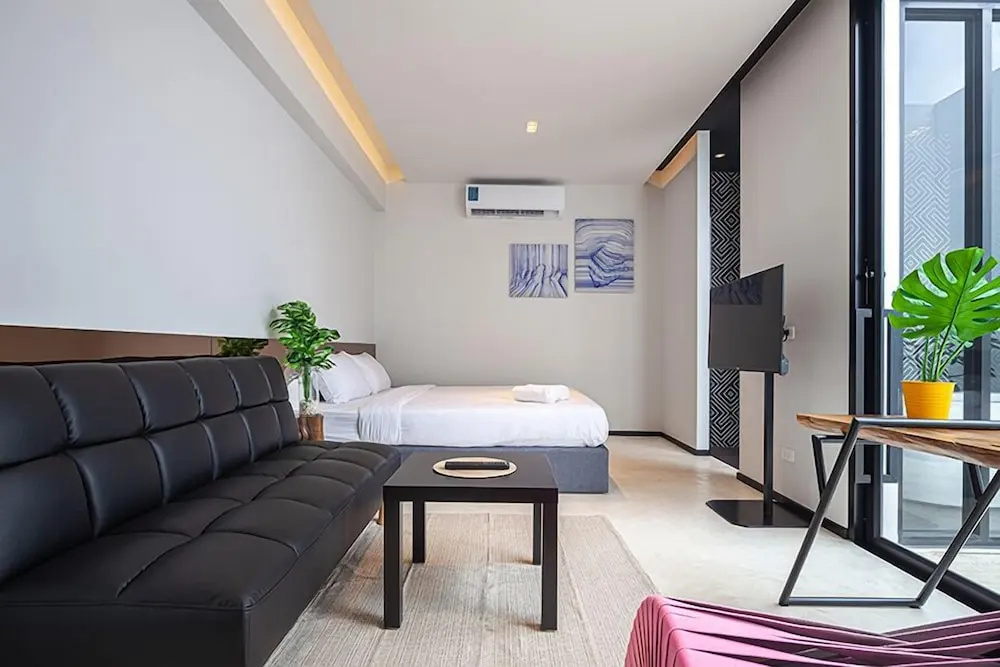 Double room (full double bed)