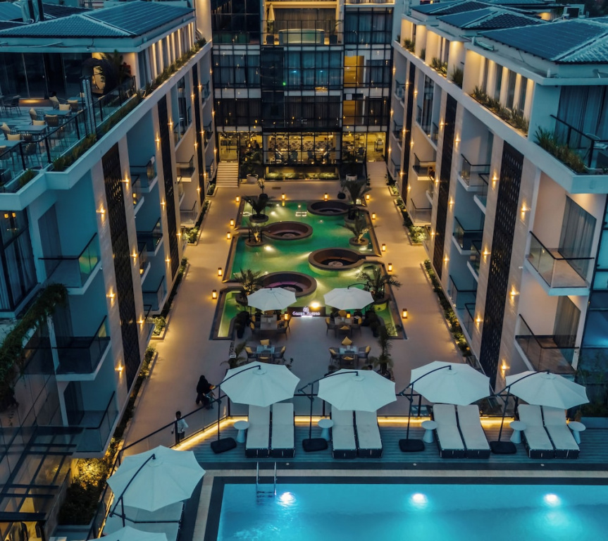 Green Nature Resort & Suites