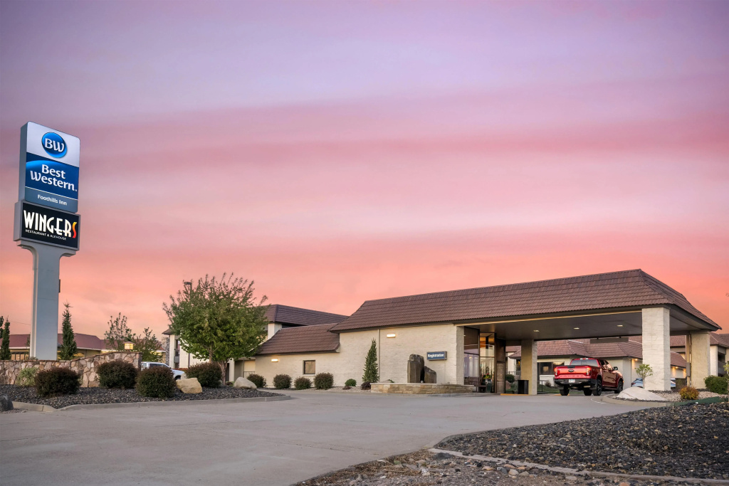 Best Western Foothills Inn