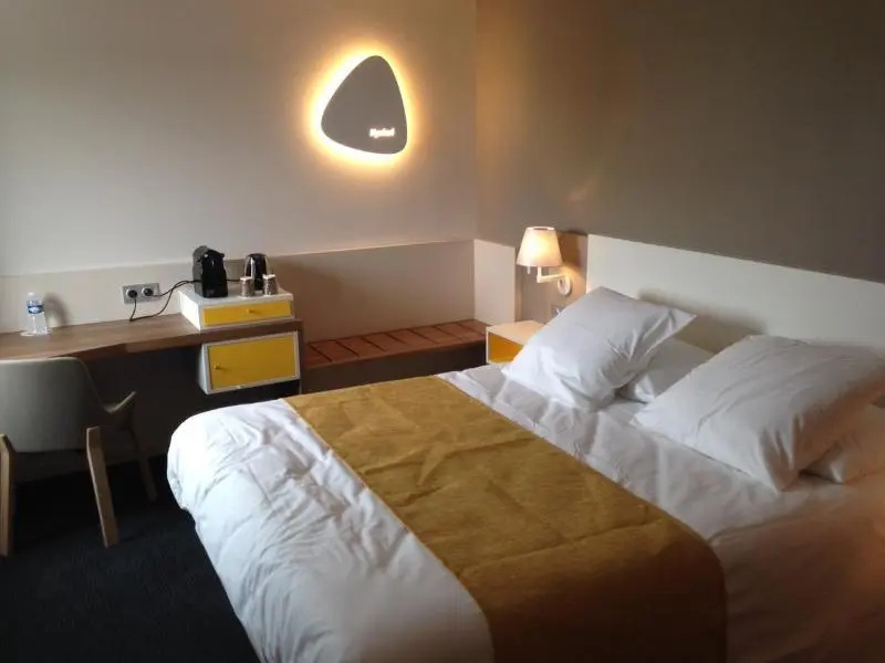 Kyriad Prestige Pau - Zenith - Palais Des Sports - Chambres