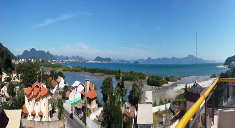 Beach & Waterfront